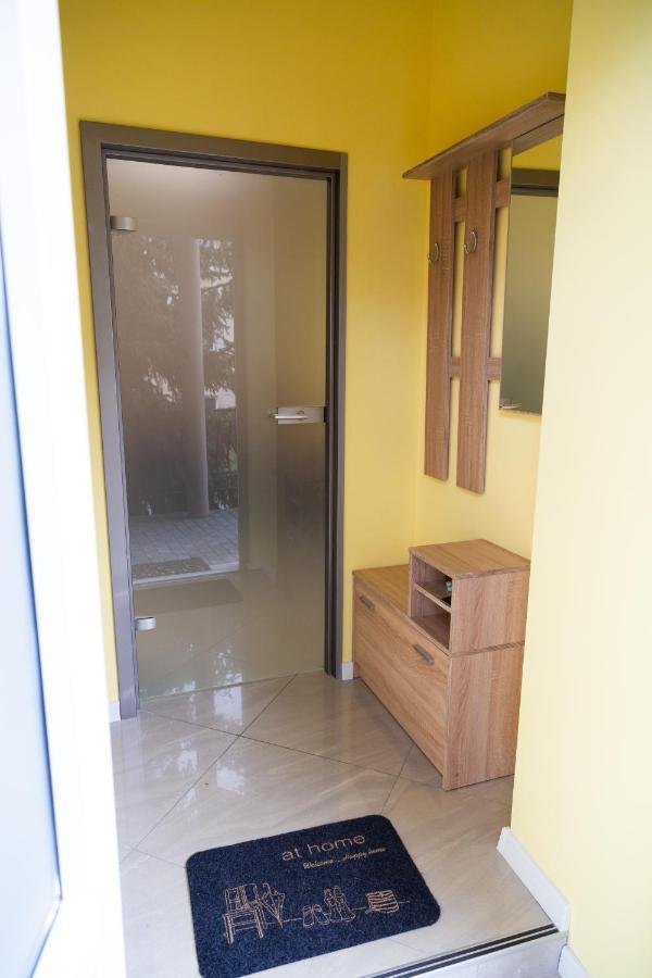 Apartament Przy Rynku Островец-Свентокшиский Экстерьер фото